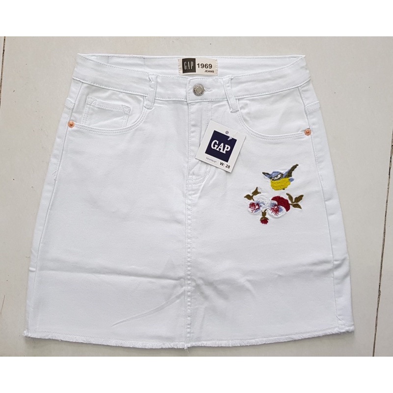 váy jeans co quẩn