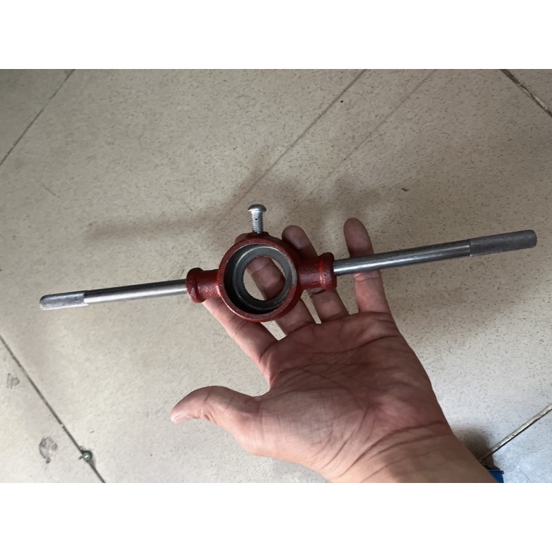 Tay bàn ren thường