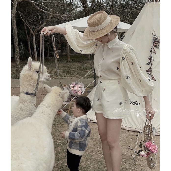 Set áo sơ mi xô kem thêu hoa tay phồng + Quần short kem tiểu thư vintage retro