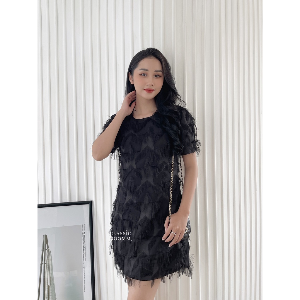 Váy lụa xuông mix lông vũ siêu sang chảnh - Classic Roomm