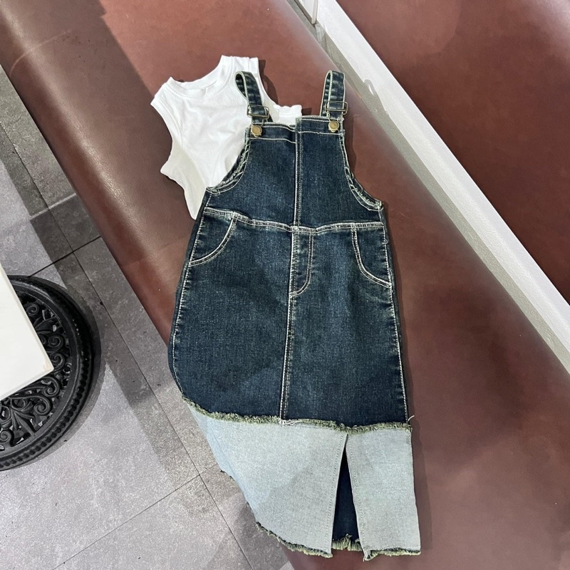 Set váy yếm kèm áo bé