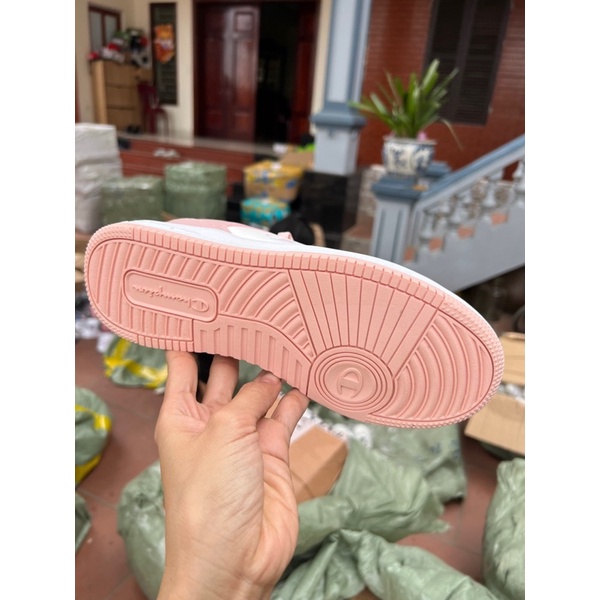 Giày xuất : sz 38/39/40