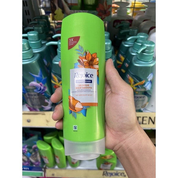 Dầu xả Rejoice chai 320ml