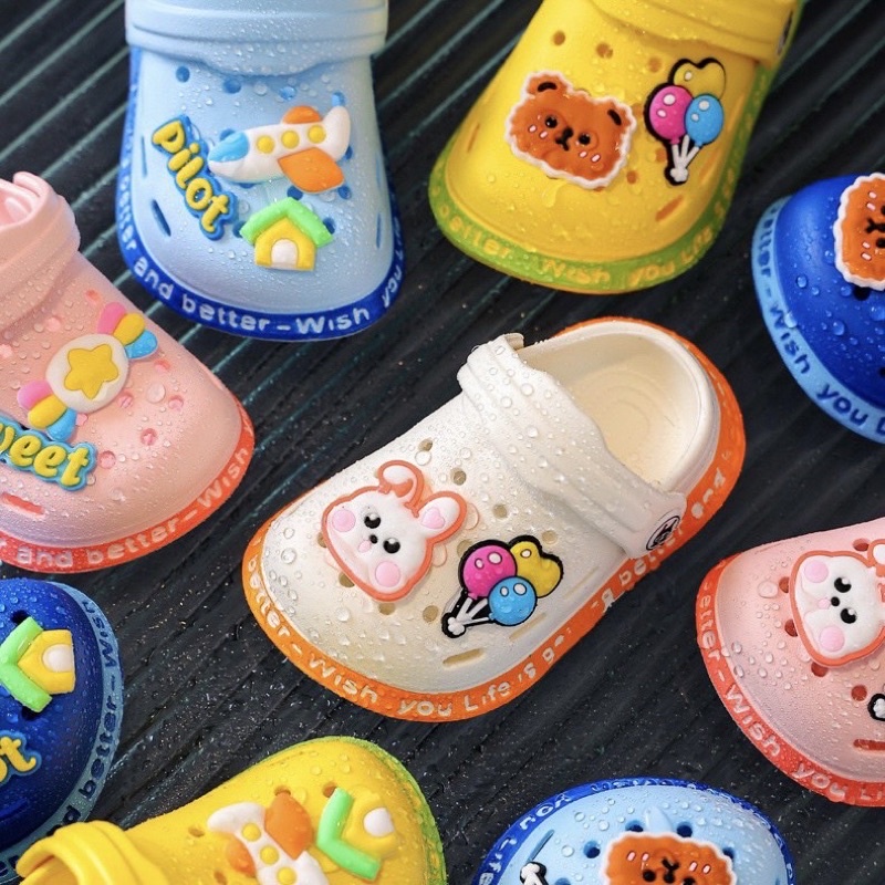 Dép cho bé gái bé trai siêu nhẹ  từ 1 đến 5 tuổi  đế mềm chống trơn trượt