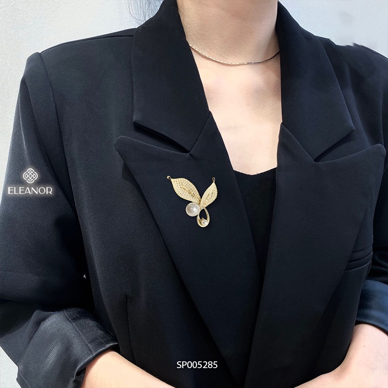 Ghim cài áo nữ Eleanor Accessories hình chiếc lá ngọc trai nhân tạo phụ kiện trang sức thanh lịch 5285