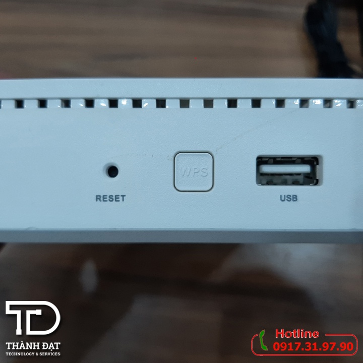 Modem wifi quang FPT Internet Hub AC1000F phát sóng 2 băng tần 2.4Ghz và 5Ghz