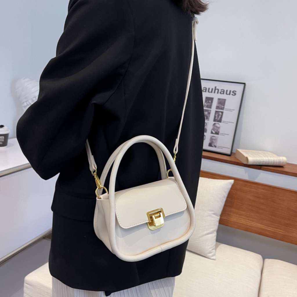 Túi xách nữ đeo chéo, đeo vai, đi chơi, đi học VINICHY, da đẹp, thời trang cao cấp size 19cm HA312