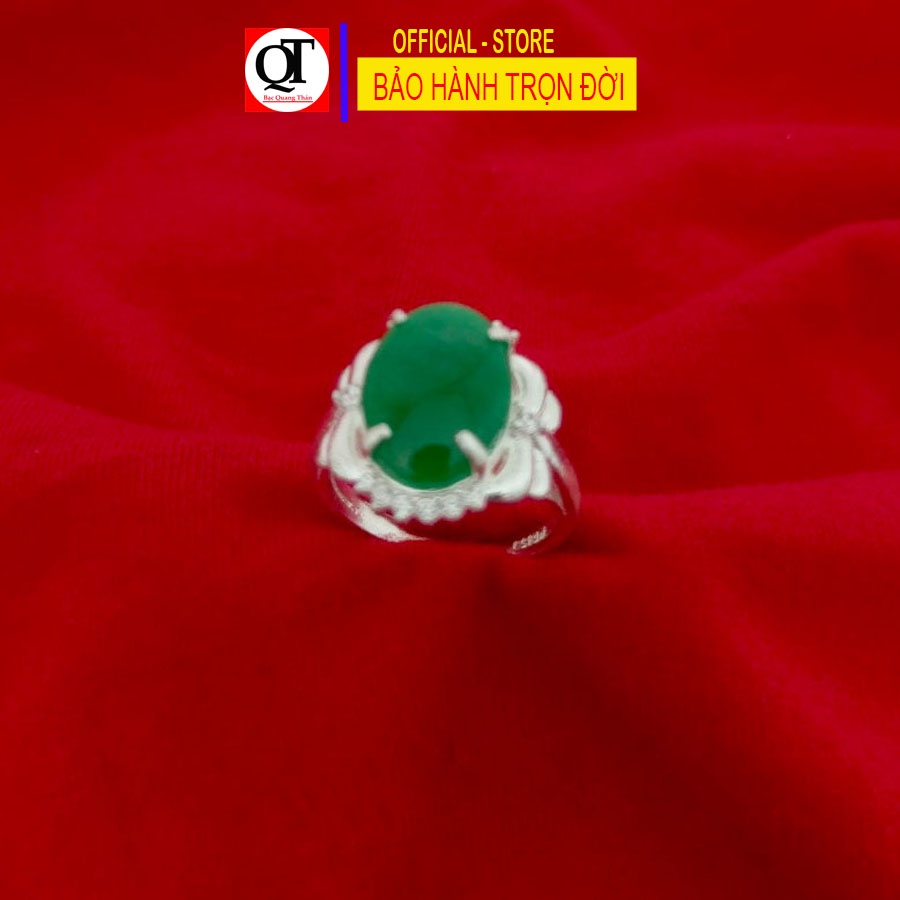 Nhẫn bạc nữ mặt ngọc xanh lá ovan chất liệu bạc ta Bạc Quang Thản - QTNU.QH115