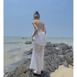 Set áo trắng lông vũ cổ yếm chéo dây lưng quần suông