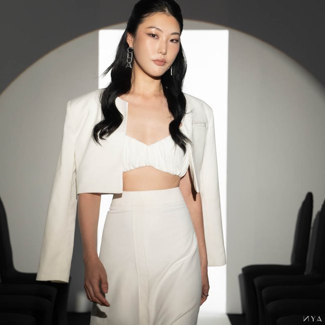 Vest lửng, độn vai, cổ tròn túi xẻ ngực 1 bên GOOBER VEST| NYA STUDIO