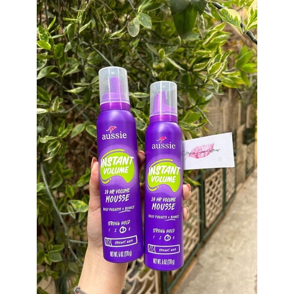 Xịt giữ nếp tóc Aussie Mousse Hold 170g