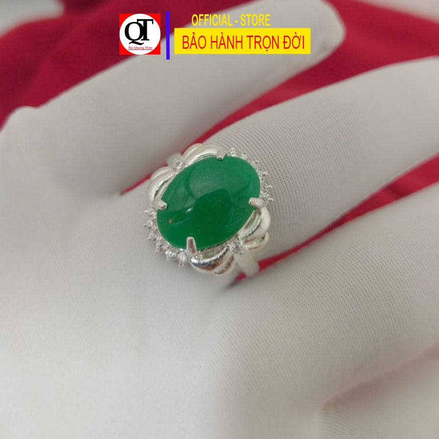 Nhẫn bạc nữ mặt ngọc xanh lá ovan chất liệu bạc ta Bạc Quang Thản - QTNU.QH115