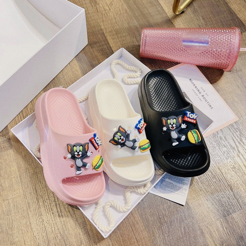 🔥BÁNH MÌ  CO STICKER LOẠI 1- DÉP ĐÚC  NỮ CHẤT LƯỢNG🔥 DÉP ĐI MƯA, DÉP ĐI TRONG NHÀ 🔥