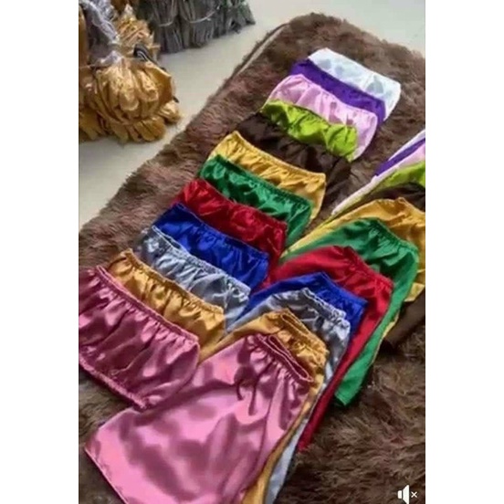 Váy quây và áo cúp ngực quần rời dùng trong spa, gội dưỡng sinh
