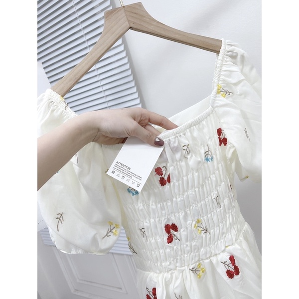 [ 𝐅𝐑𝐄𝐄 𝐒𝐇𝐈𝐏 ] Váy hoa thêu rút ngực tay bồng về cực đẹp Chất thô lụa mềm lót 2 lớp Chun lưng dễ mặc Hàng kỹ