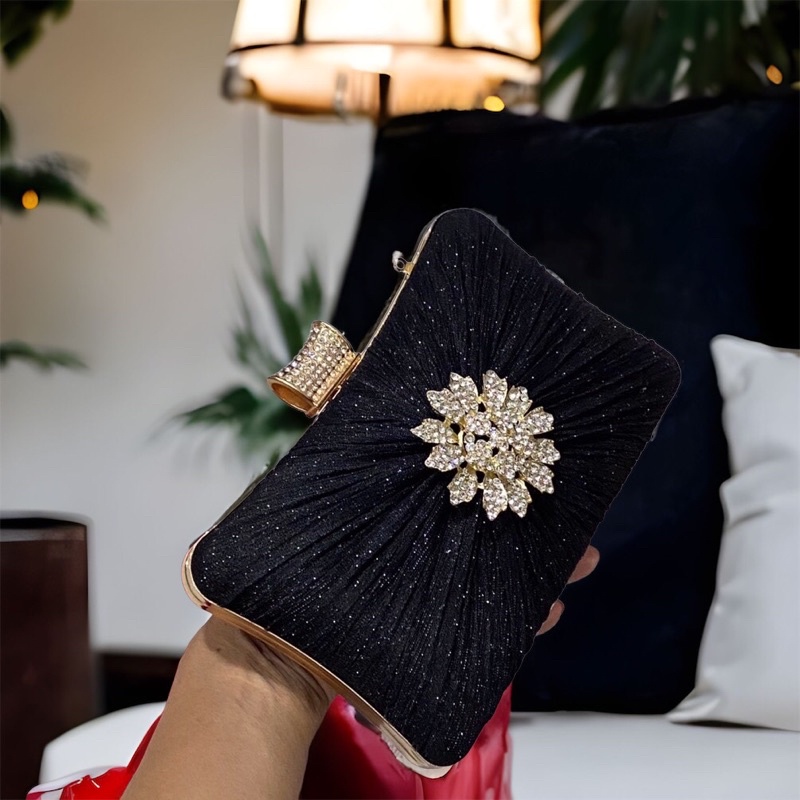 Bóp Đầm Đeo Vai Kết Hạt Thủ Công Hàng Cao Cấp Có Quai{ Nhận giao hoả tốc trong ngày khu vực tphcm}