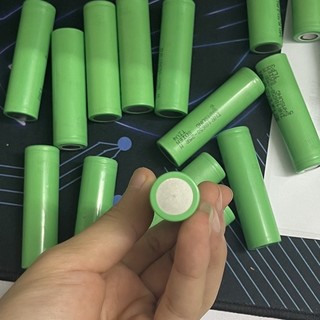 Pin 25R mới 100% ( hàng chính hãng )