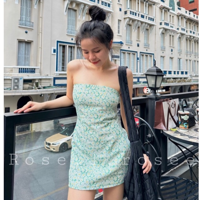 Đầm hoa body ôm người đơn giản trẻ trung