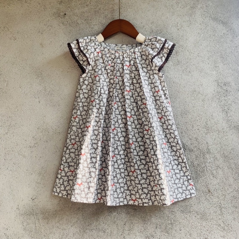 Đầm bé gái tay cánh tiên, chất thô cotton thoáng mát