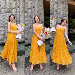 Đầm maxi ren hoa thêu hai dây màu vàng D730