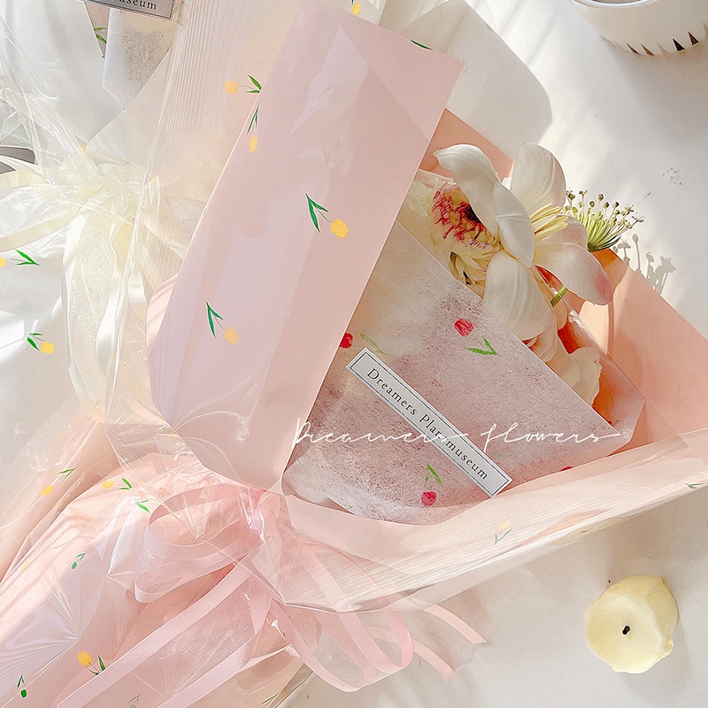 Giấy lót gói hoa ❤️họa tiết cành tulip❤️ 60*60 cm