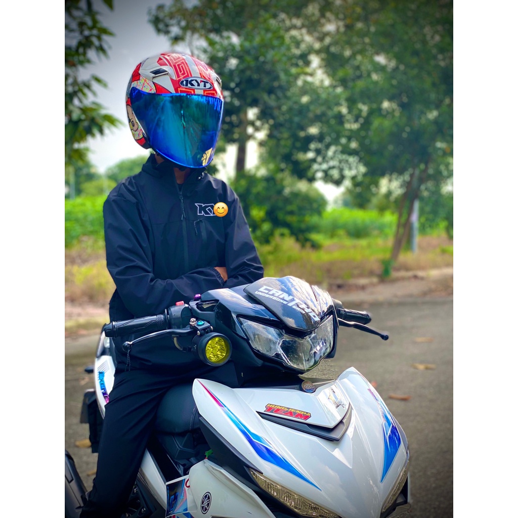 Áo khoác dù Ka Y Tê chống mưa nhẹ