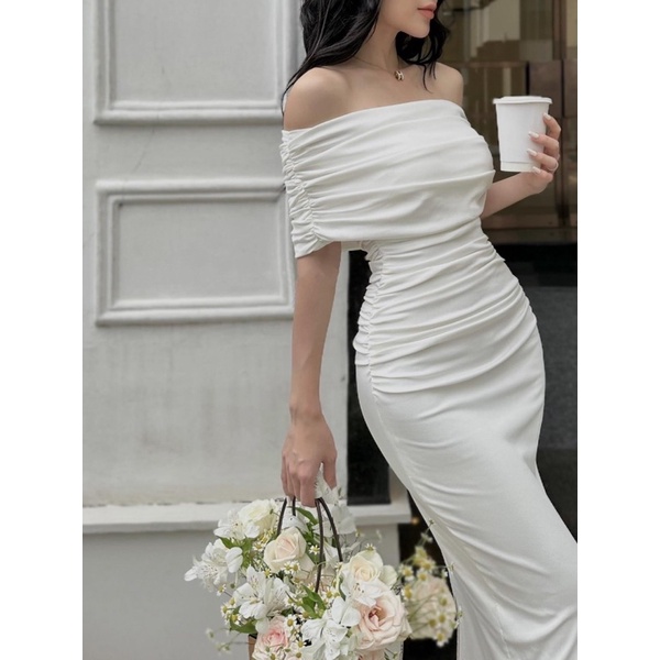 Đầm bệt vai bèo phồng thân nhún