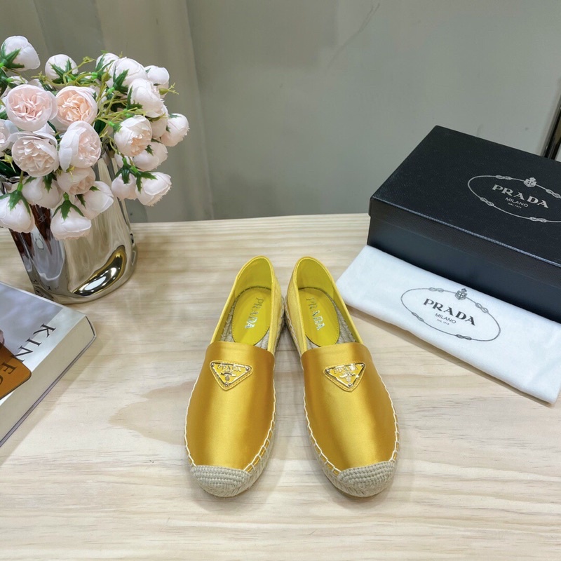 Giày lười nữ viền cói mẫu mới 2023 logo Prada cao cấp có 6 màu
