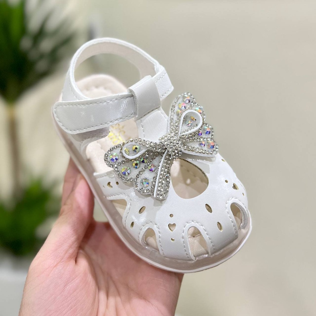 Sandal Tập Đi Cho Bé Gái 0-4 Tuổi Hoạ Tiết Thời Trang Gắn Nơ Đế Chống Trơn Trượt Siêu Xinh