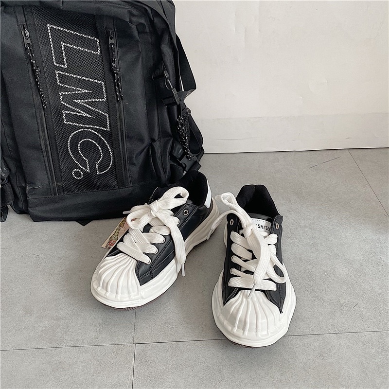 GIÀY SNEAKERS HOT MÙA HÈ 2023