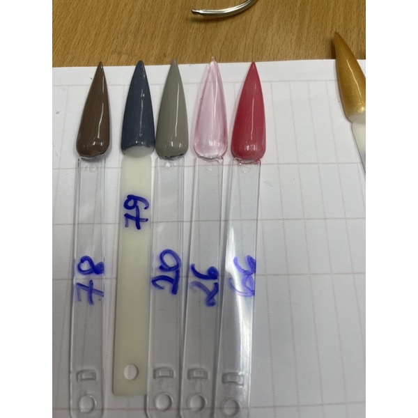 Sơn gel dimita lẻ mầu giá 35k/1chai mua 10 tặng 1