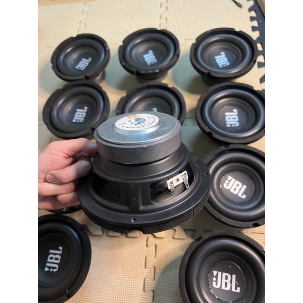 Củ loa bass/sub JBL đường kính 16cm - 4ôm, công suất tối đa 200W hàng cao cấp | BigBuy360 - bigbuy360.vn