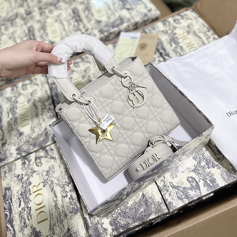 Túi Dio 5 múi kèm charm sao fullbox size 23cm