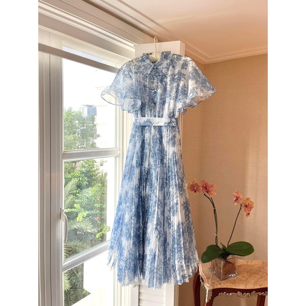 Váy dập li tùng xoè Charise dress