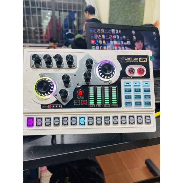 Soundcard X5 cao cấp hát livestream,thu âm hát karaoke