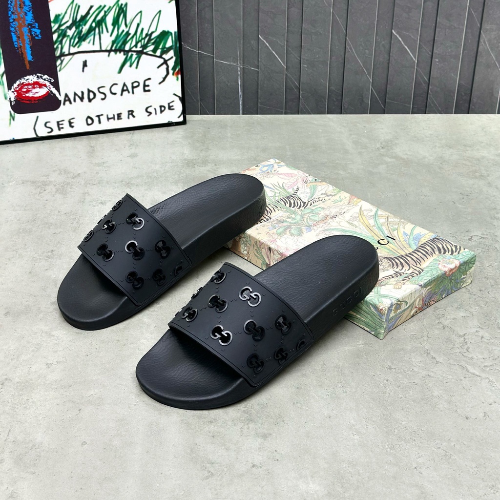 Dép Lê Quai Ngang Gucci Logo Đục Lỗ Đen Full Hàng Quảng Châu