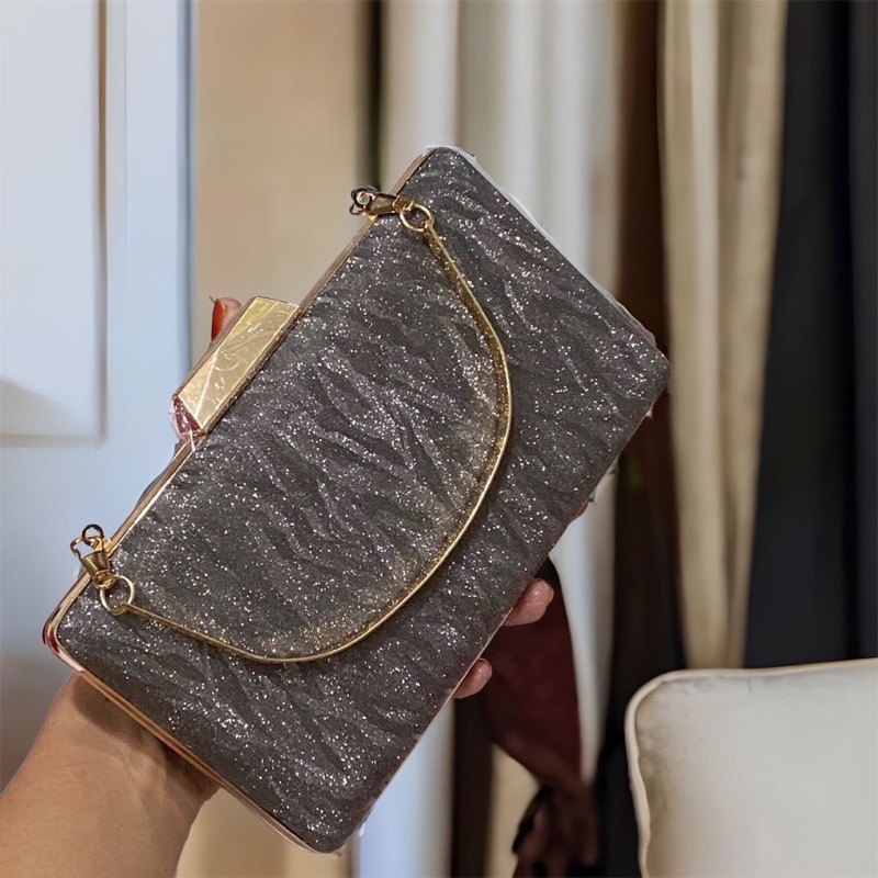 Bóp Đầm Đeo Vai Kết Hạt Thủ Công Hàng Cao Cấp Có Quai{ Nhận giao hoả tốc trong ngày khu vực tphcm}