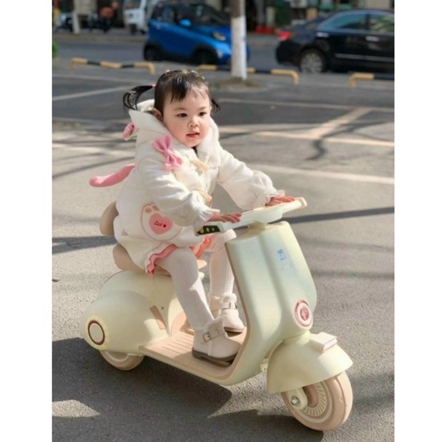 Xe vespa điện cho bé, xe điện cho bé mẫu 2024, xe Vespa cho bé có nhạc, đèn, Bluetooth Misa kids