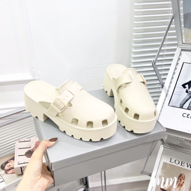 Sục CNK 2 màu Kem-Trắng chất đẹp Size 35-39 Hàng fullbox