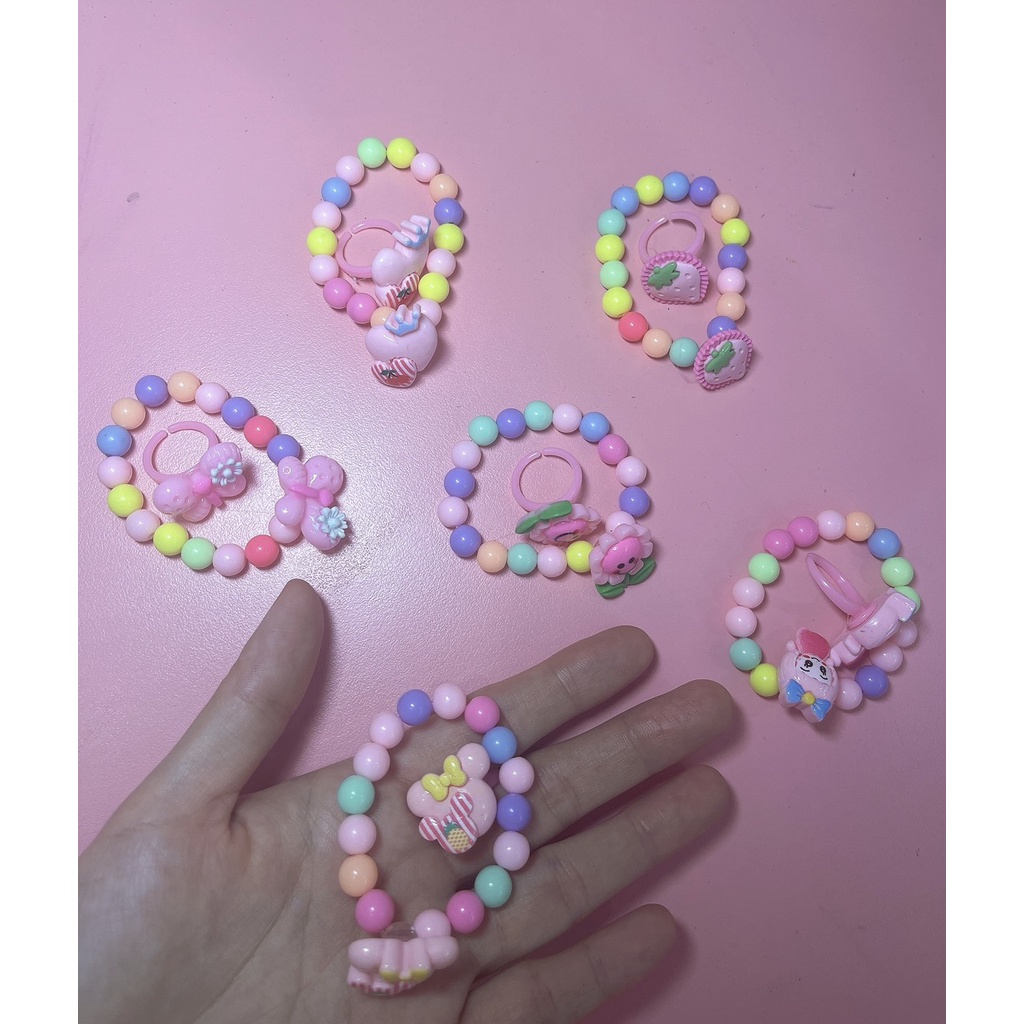 Vòng tay kèm nhẫn chuỗi hạt nhiều màu cho bé đáng yêu