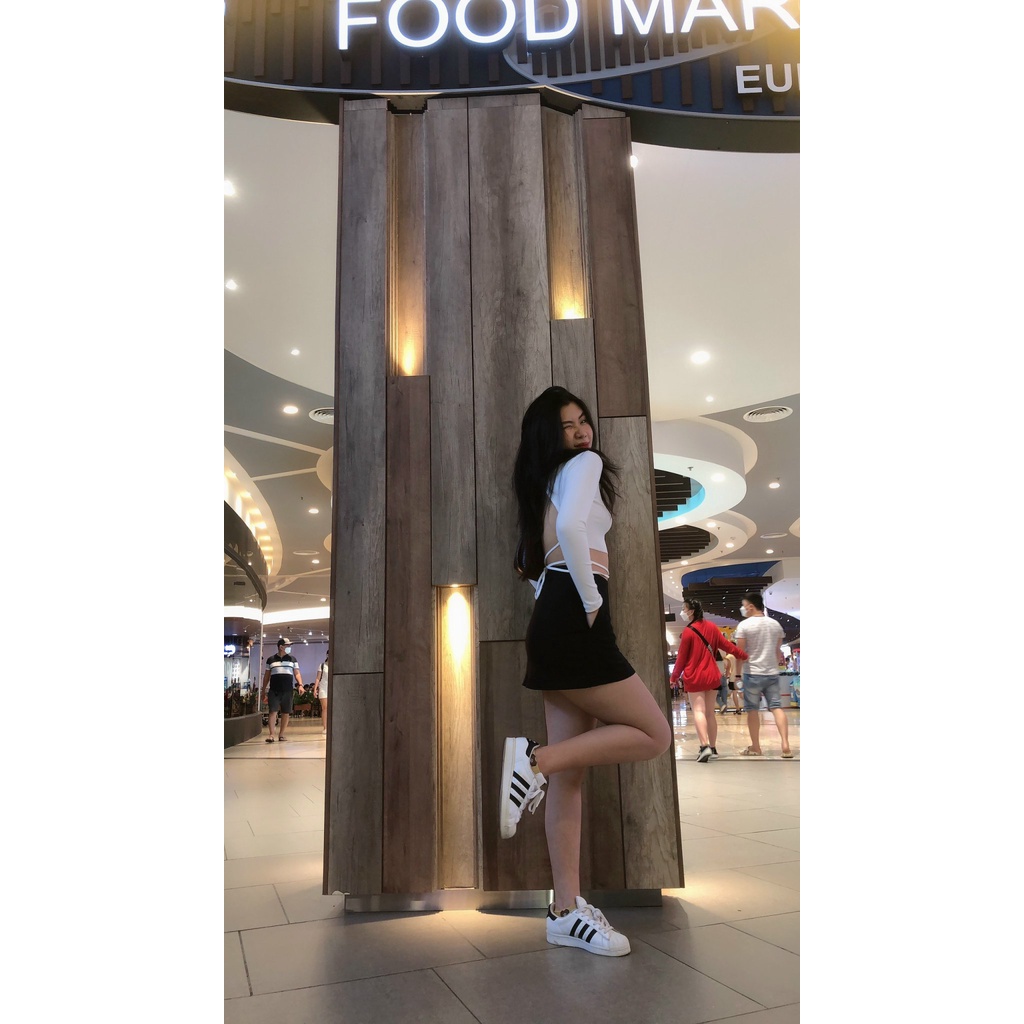 Áo croptop tay dài hở lưng dây cột nhiều kiểu Lolalalo 2023 - Ảnh shop tự chụp