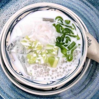 Chè dừa non lá dứa