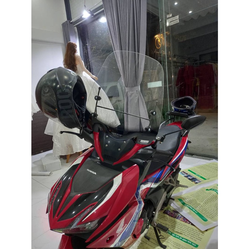 Kính chắn gió xe Honda Winner X