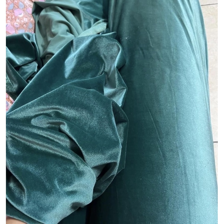Vải nhung 7 biên loại xịn  1kg  = 1 mét  rộng 1m65 co giãn 4 chiều bán lẻ+sỉ