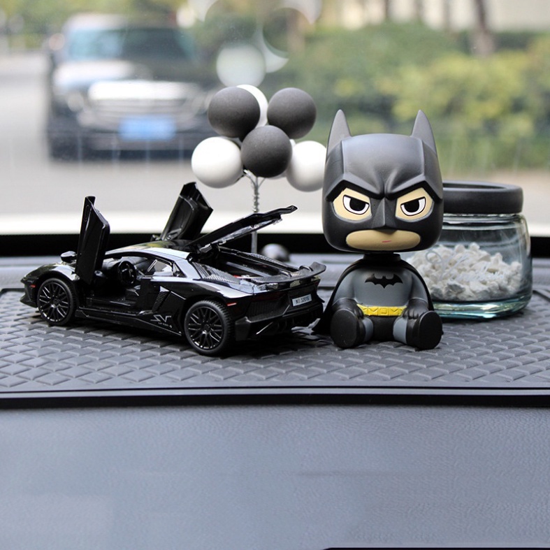 Mô Hình Batman Và Siêu Xe Trang Trí Taplo Ô Tô Bàn Làm Việc Phòng Khách - Phụ Kiện Oto Luxcar Cao Cấp Giá Rẻ