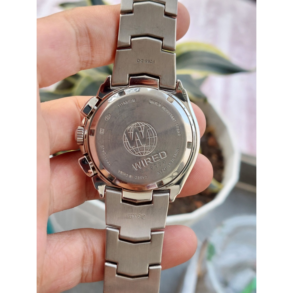 Đồng hồ nam Wired 6 kim titan mặt xanh chạy pin hàng Si