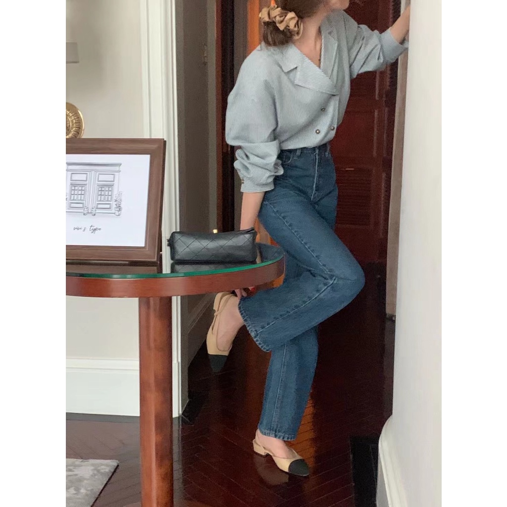 Quần jeans dáng suông màu xanh đậm