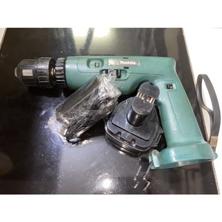 Khoan pin búa makita 8412d