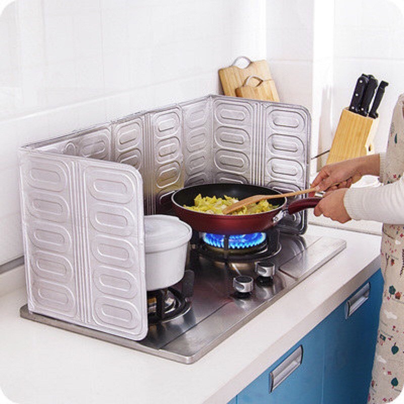 Tấm nhôm chắn chống bắn dầu mỡ gió bếp ga đa năng