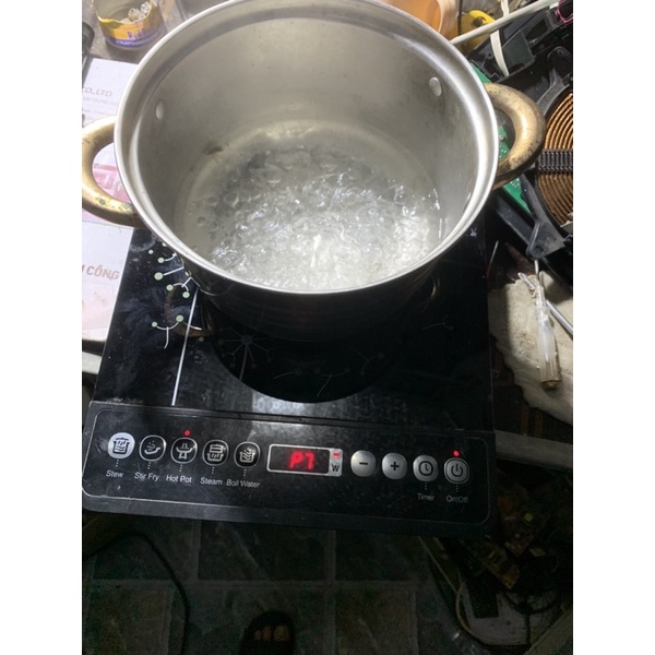 Bếp từ cũ đã qua sử dụng